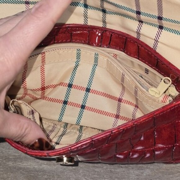 Liz Claiborne Red Croc-Embossed Shoulder Bag Wristlet Purse – Patent Gloss –... - Picture 9 of 9